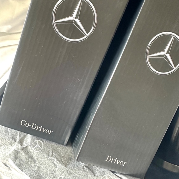 Mercedes-Benz Gift Box Set - Picture 3 of 10